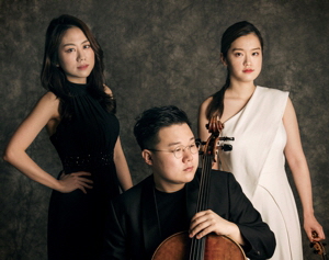 Lux Trio bearb 300 px1 Lux Trio bearb 300 px1